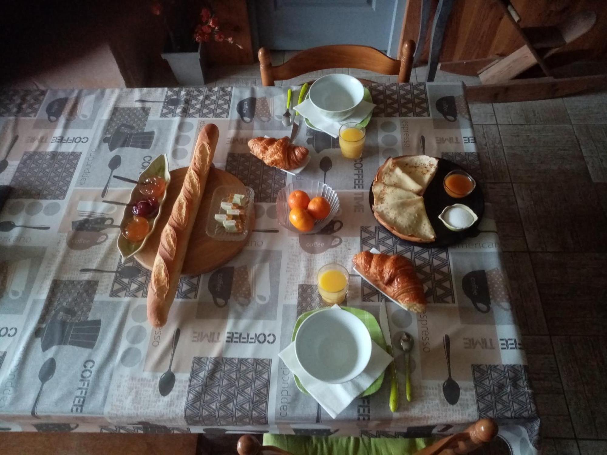 Les Tourterelles Bed & Breakfast Chabournay Eksteriør bilde